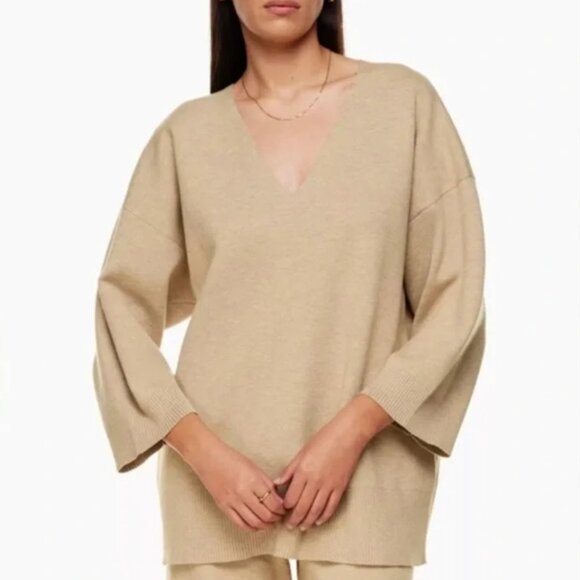Aritzia Wilfred Free Beige Cream Souvenir Oversized V-Neck Sweater Ribbed Small - Picture 2 of 12